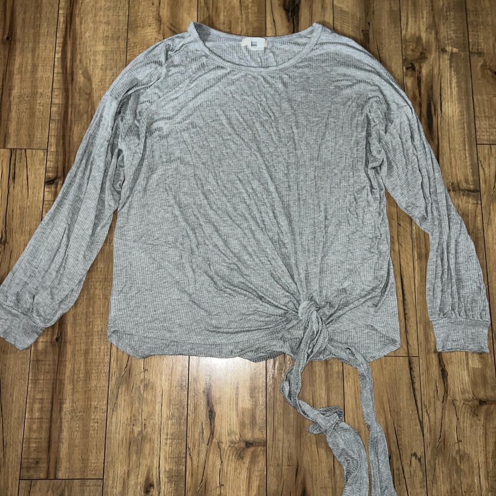 gray tie top